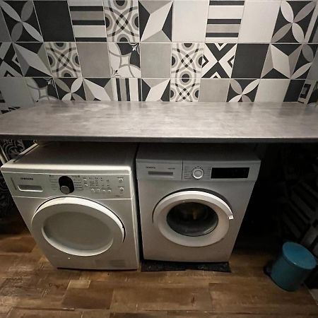 Charmant Studio Proche Centre Ville Et Gare Lourdes Zewnętrze zdjęcie